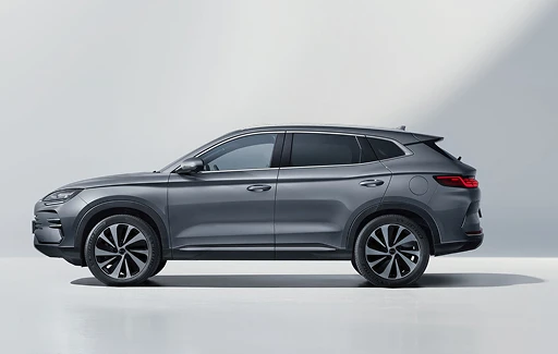 Stylish 19-inch Wheels