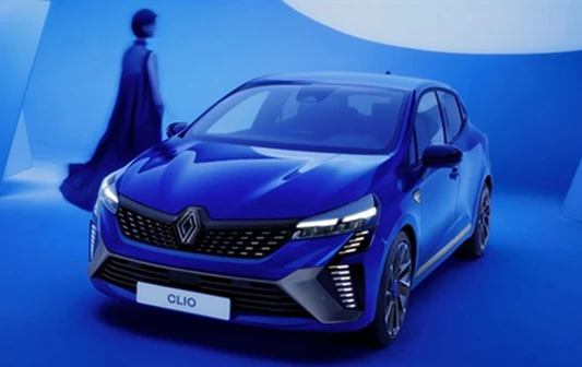 New emblem, black lettering, full LED rear lighting